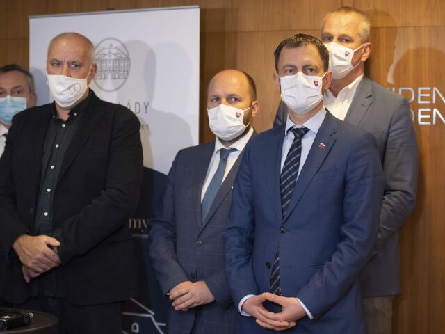 SR Bratislava financie vláda SLA Vlha BAX