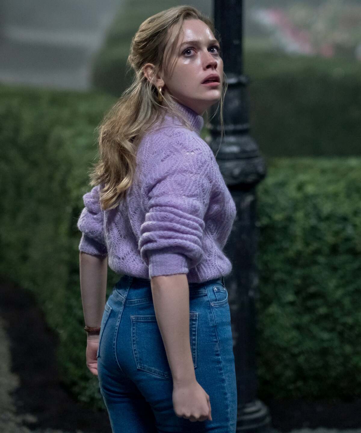 victoria pedretti, the haunting of bly manor,