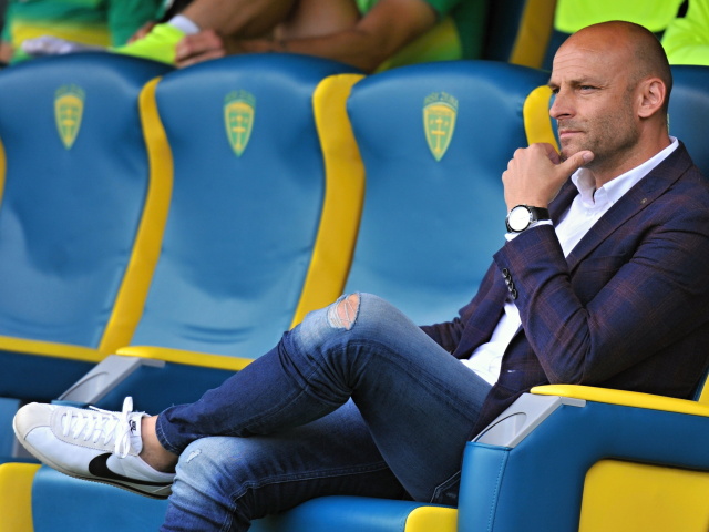 Guľa tréner futbal