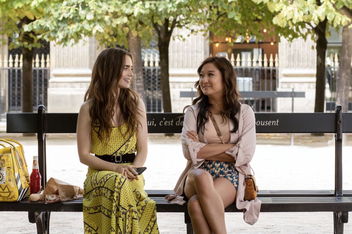 emily in paris, lily collins,