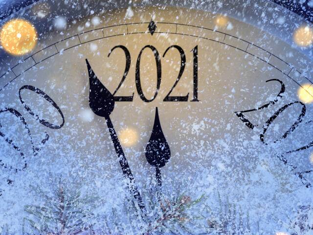 hodiny, zmena rokov, 2021