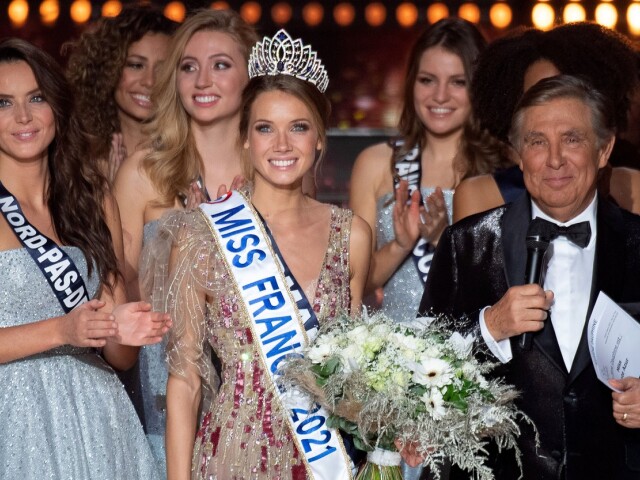 Miss Normandia Amandine Petit sa stala novou Miss Francúzsko 2021. 