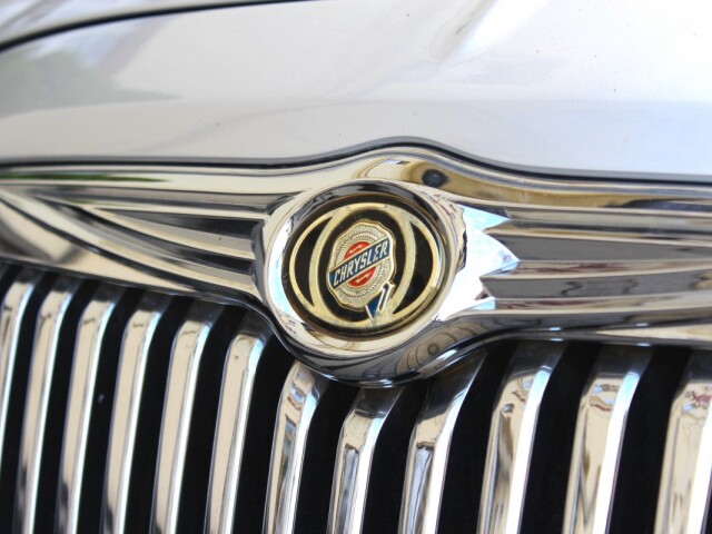 Chrysler - logo