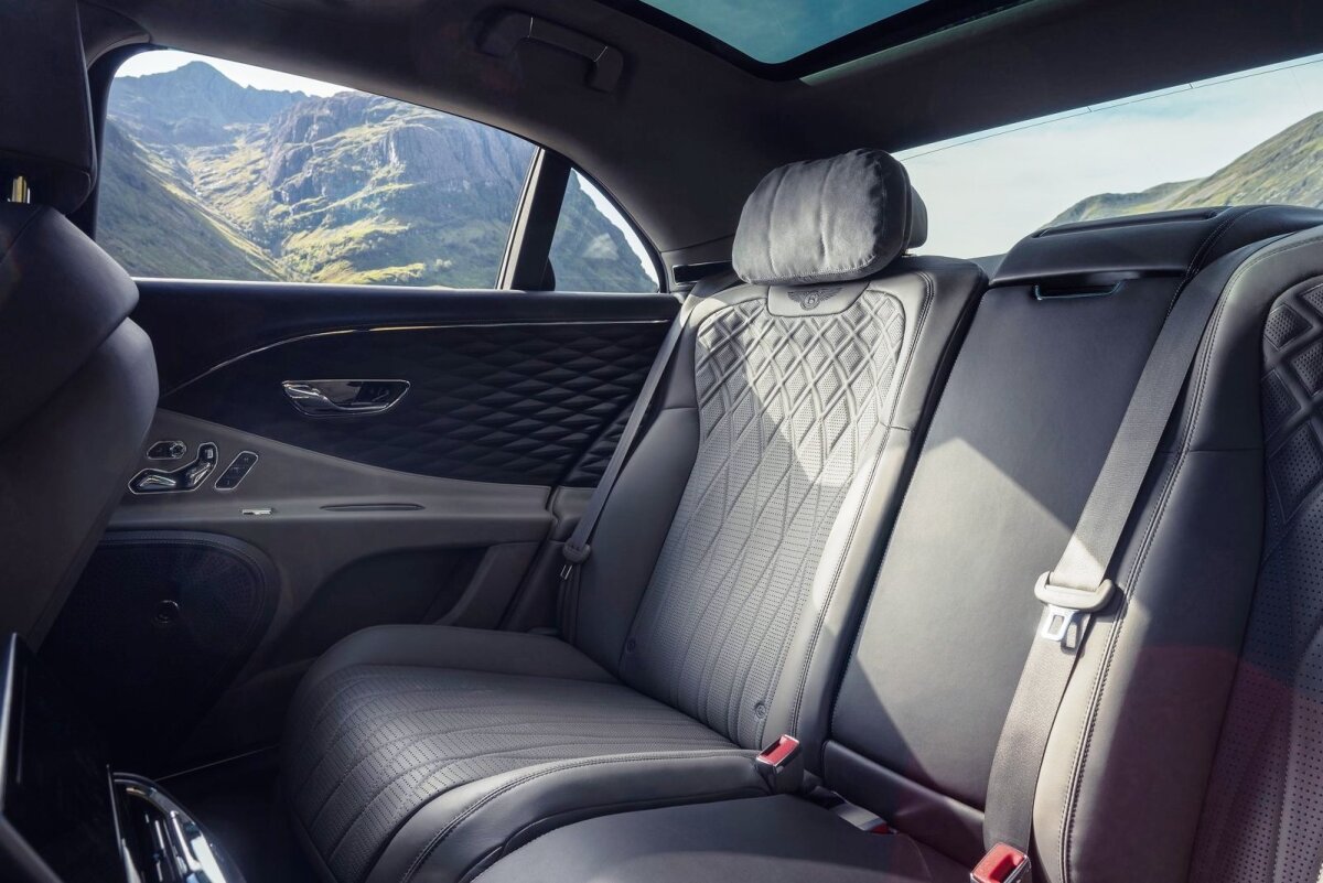 Bentley Flying Spur V8 - 2021