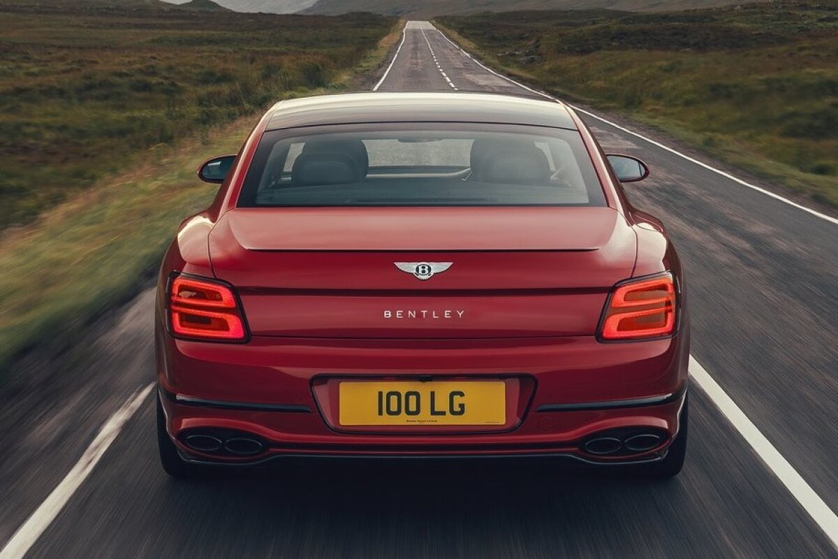 Bentley Flying Spur V8 - 2021