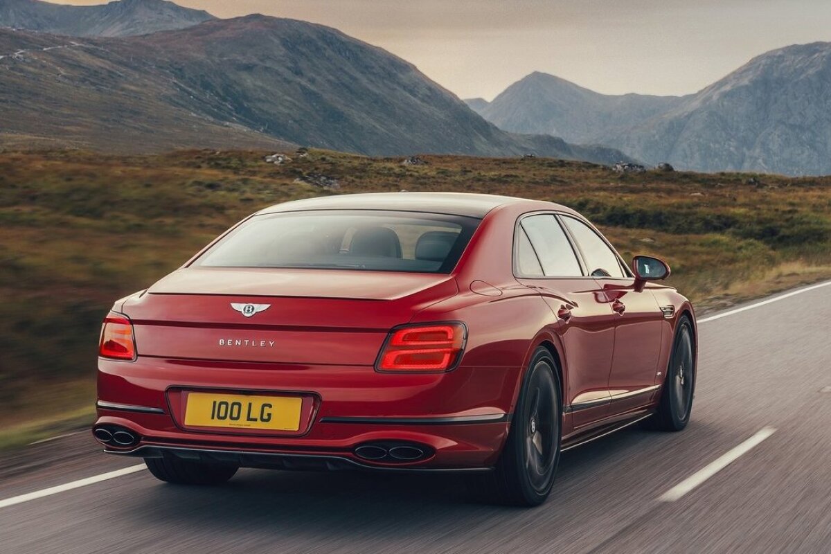 Bentley Flying Spur V8 - 2021