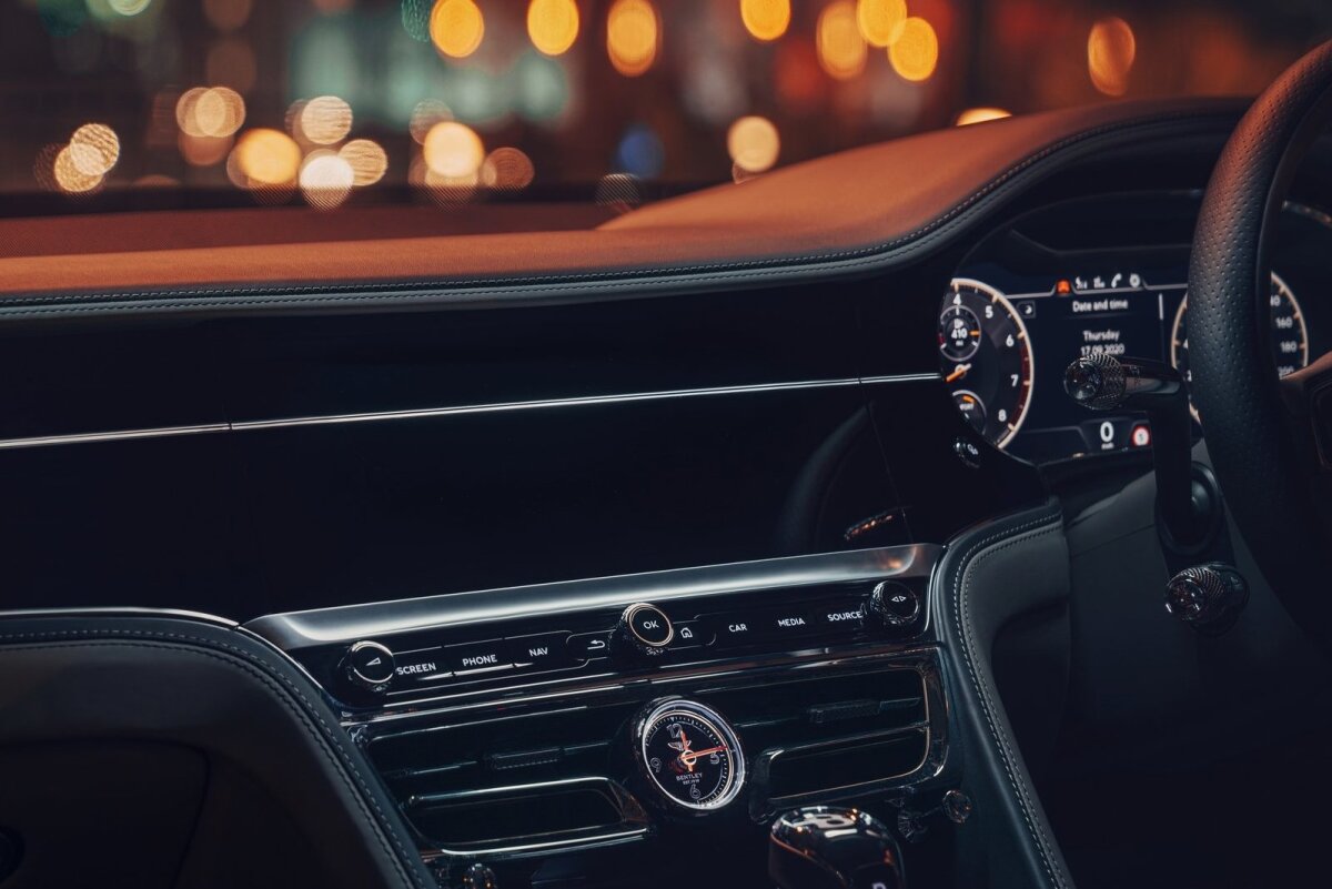 Bentley Flying Spur V8 - 2021