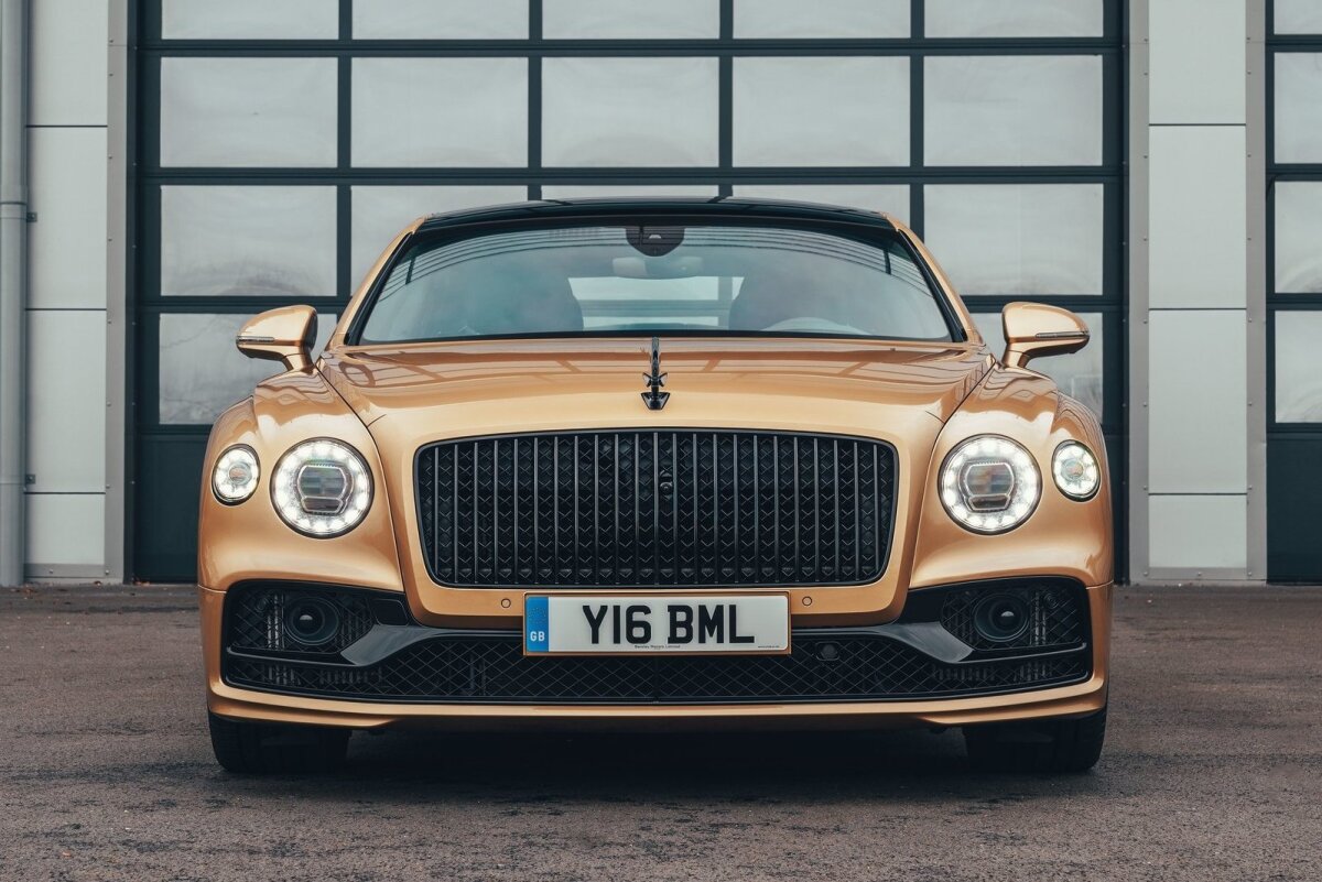 Bentley Flying Spur V8 - 2021