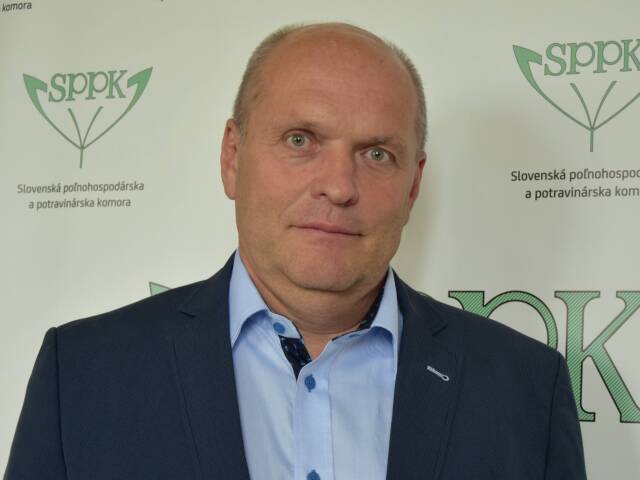 Miroslav Štefček
