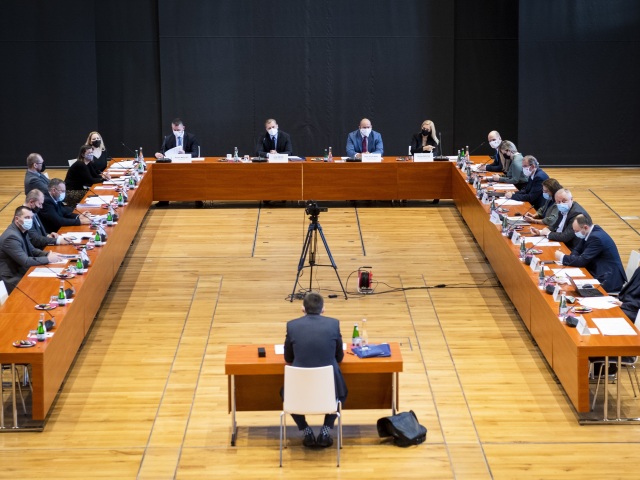 Policajný prezident vypočutie výbor hamran kandidát PZ