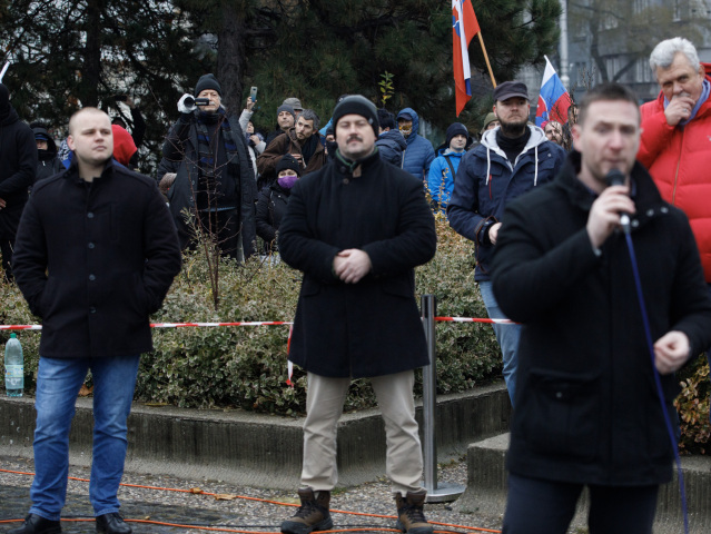 kotleba mazurek uhrik ľsns kotlebovci