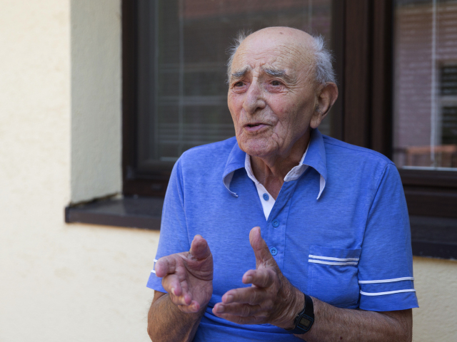 Bernard Papánek