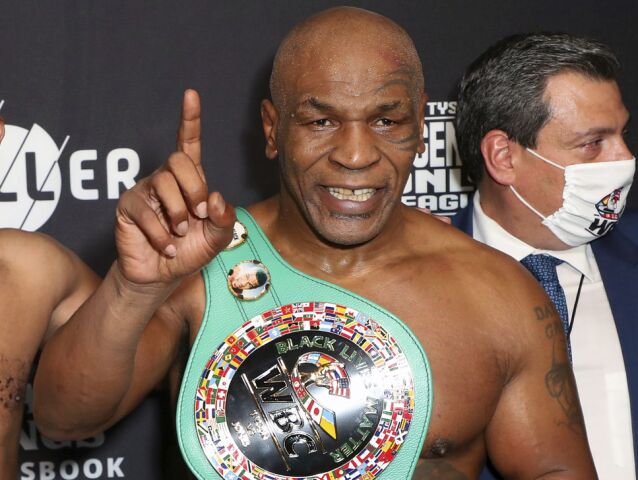 Mike Tyson, Roy Jones