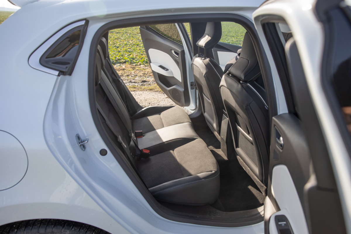 Renault Clio E-Tech 140 (2021)