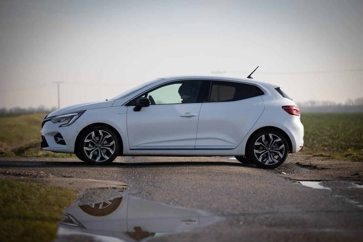 Renault Clio E-Tech 140 (2021)