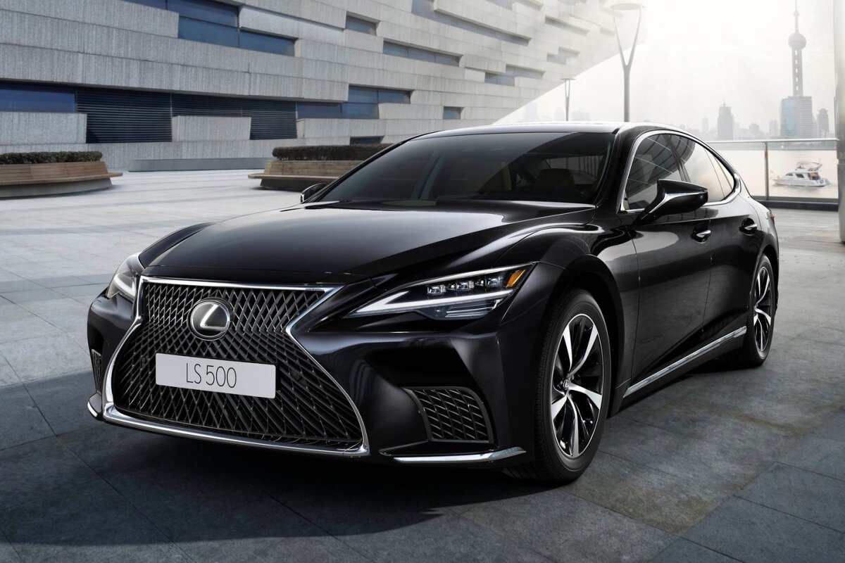 Lexus LS - 2021