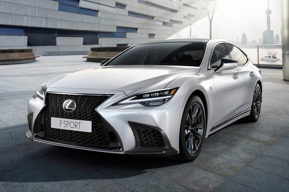 Lexus LS - 2021