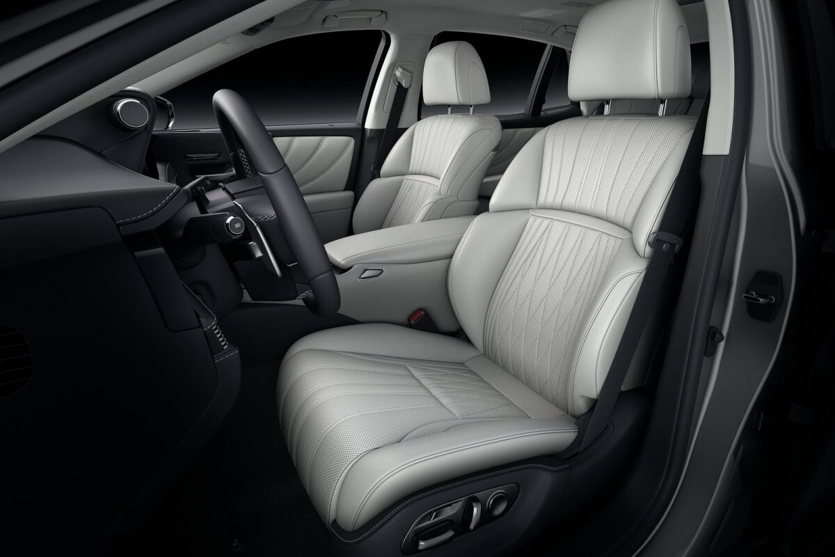 Lexus LS - 2021