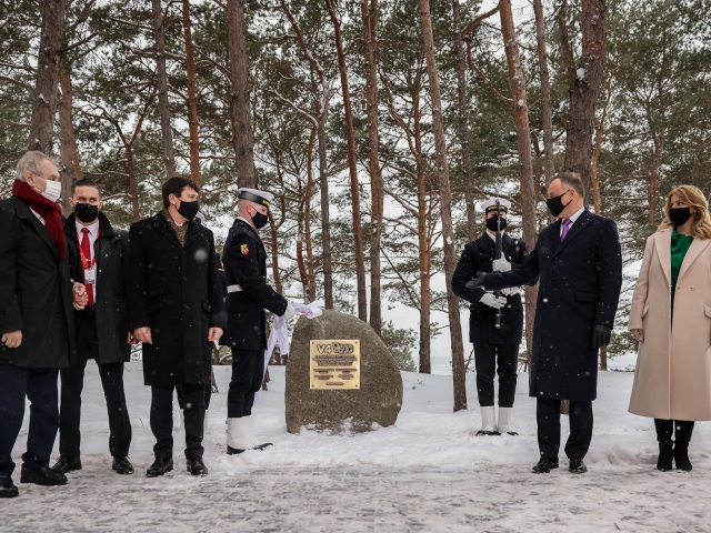 Zuzana Čaputová / Andrzej Duda / Miloš Zeman / János Áder / V4 /