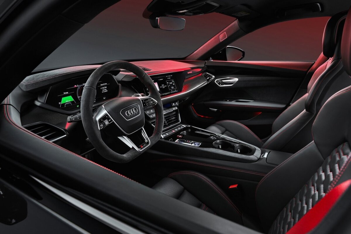 Audi RS e-tron GT - 2021