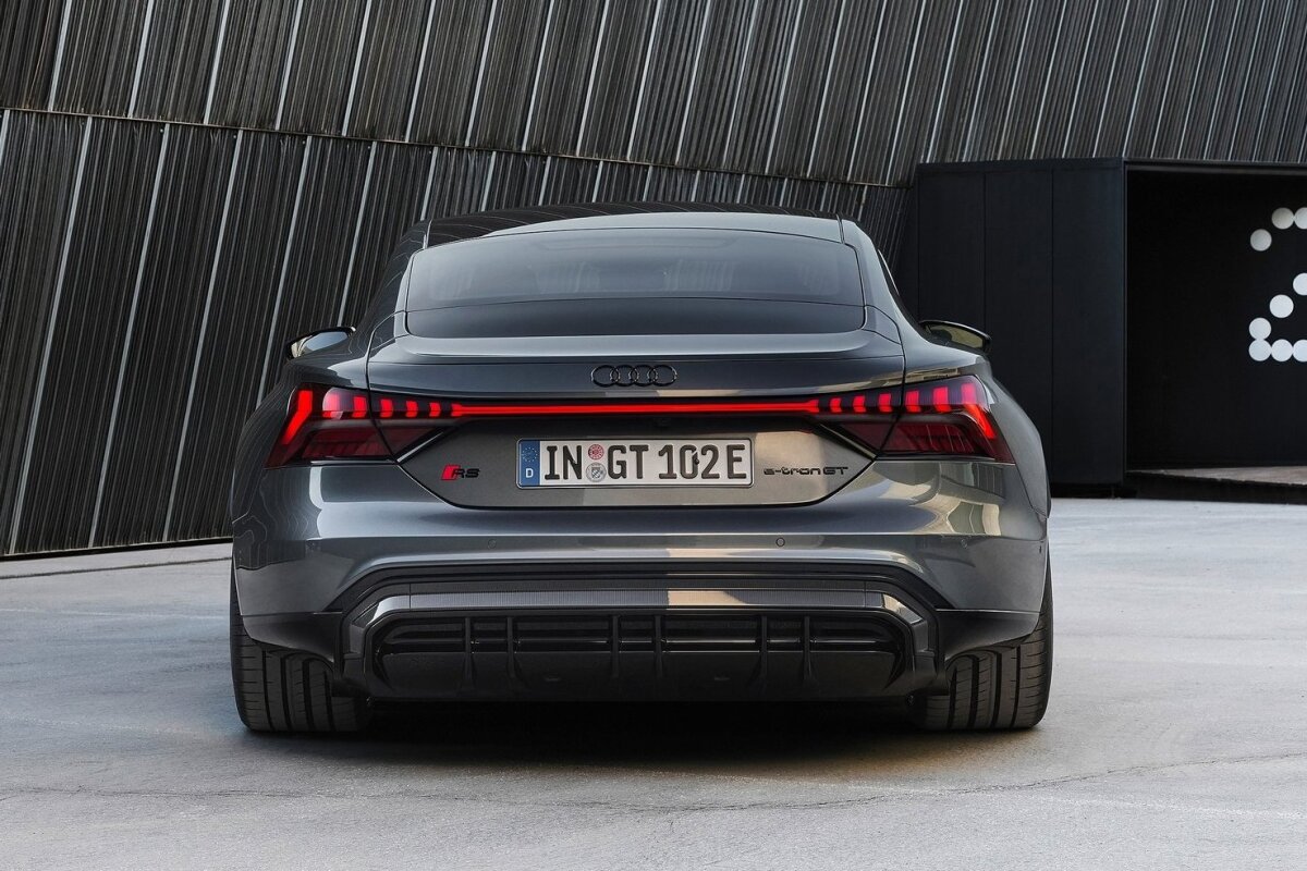 Audi RS e-tron GT - 2021