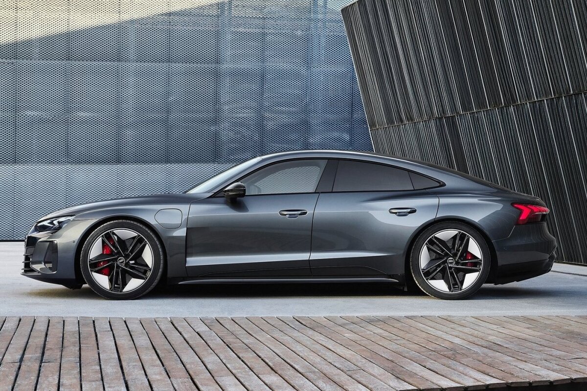 Audi RS e-tron GT - 2021