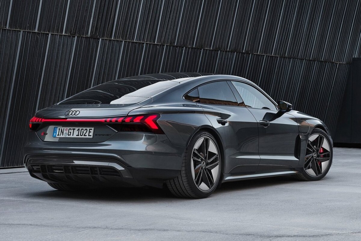 Audi RS e-tron GT - 2021