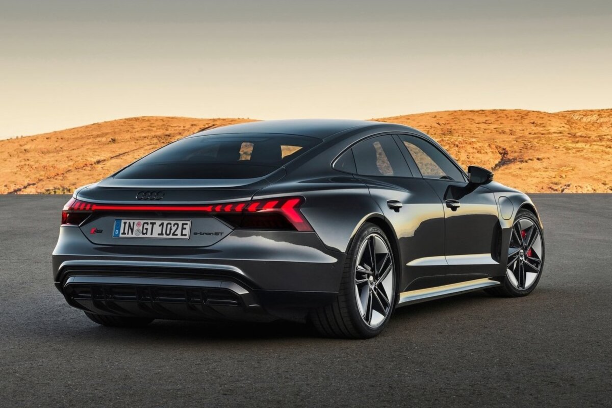 Audi RS e-tron GT - 2021