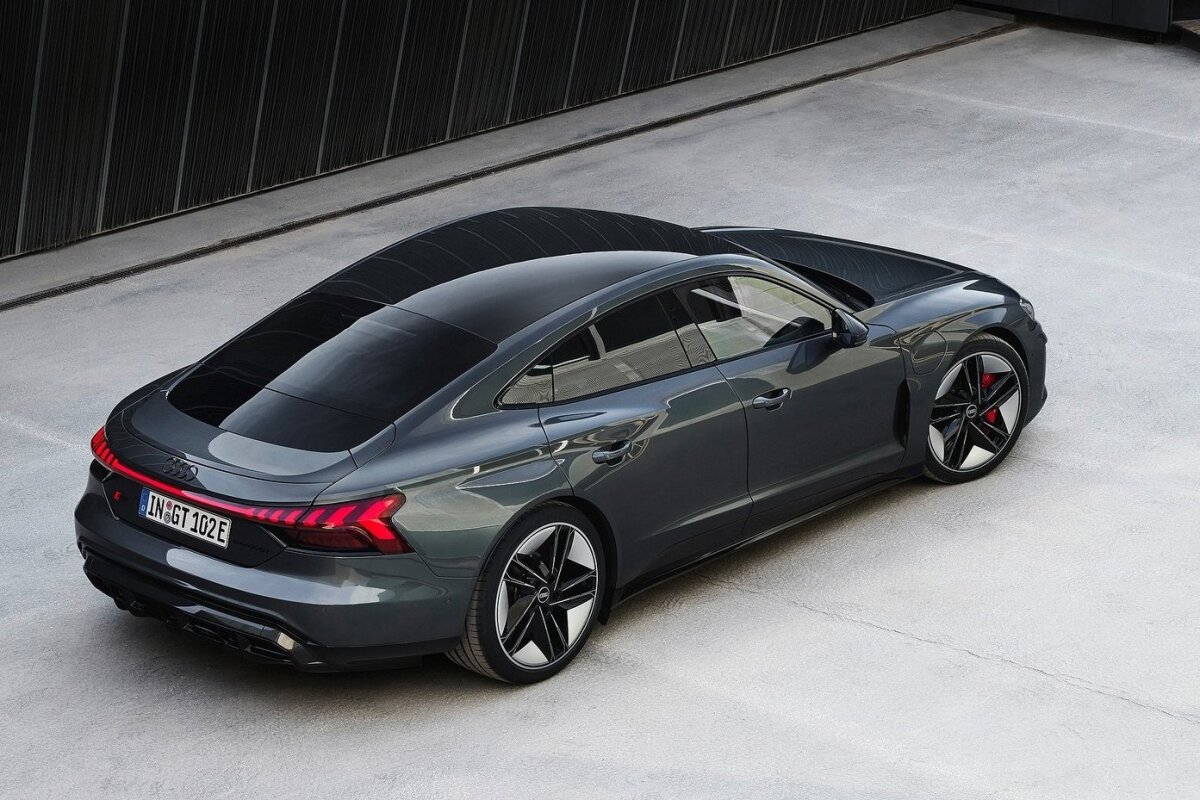 Audi RS e-tron GT - 2021
