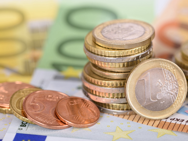 euro, bankovky, mince, peniaze