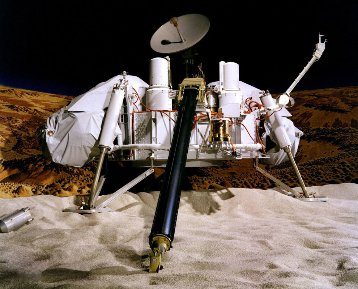 382 viking-lander-PIA09703