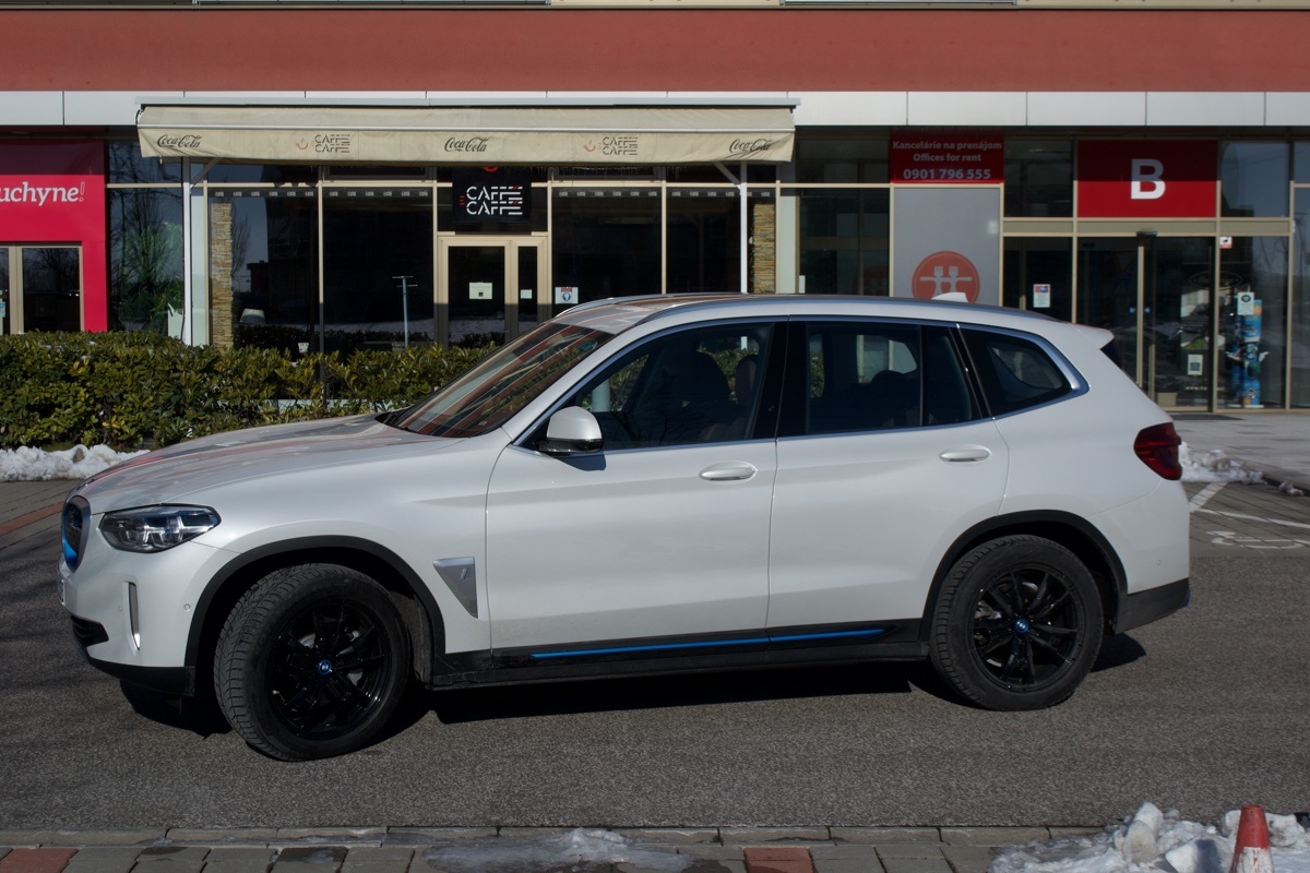 BMW iX3 Impressive (2021)