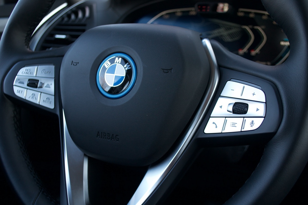 BMW iX3 Impressive (2021)