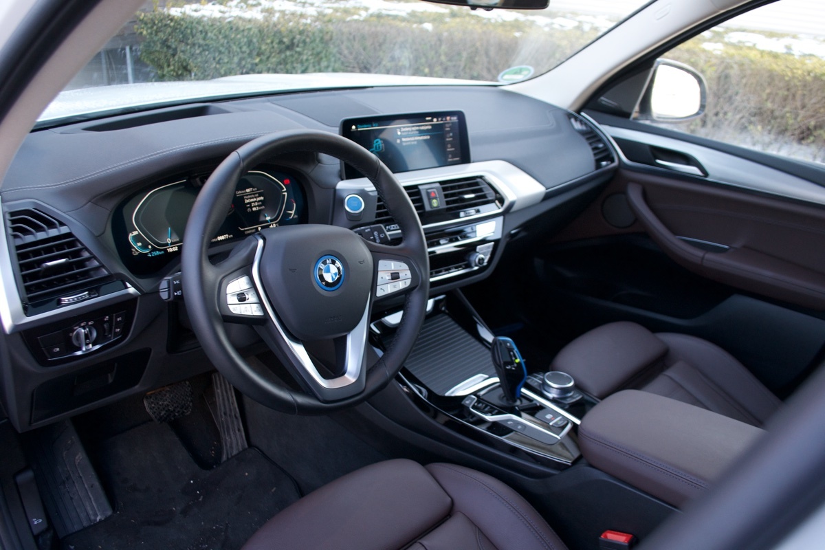 BMW iX3 Impressive (2021)
