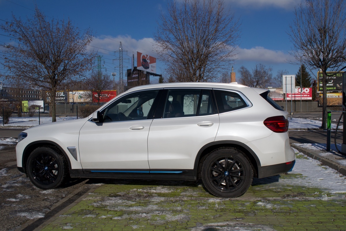 BMW iX3 Impressive (2021)