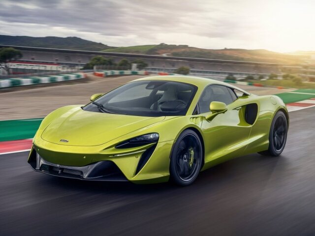 McLaren Artura - 2021