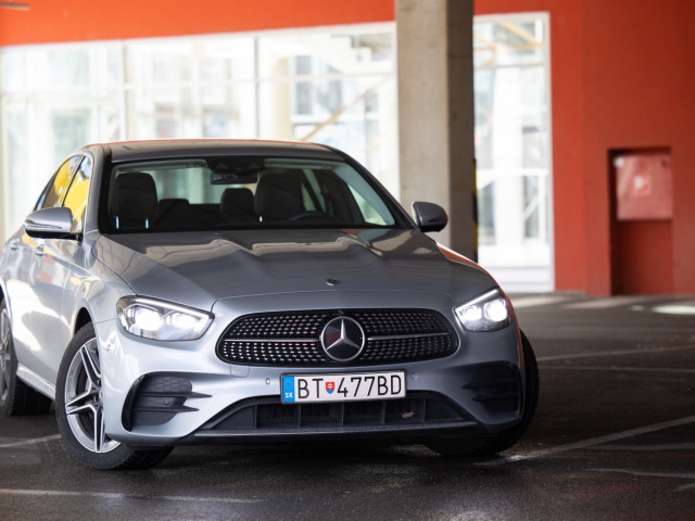 Mercedes E 220 d 4MATIC (2021)