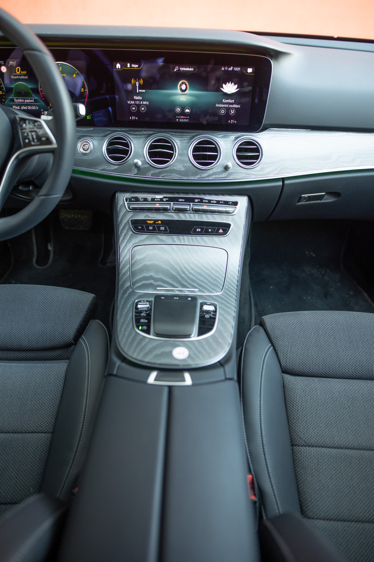 Mercedes-Benz E 220 d 4MATIC (2021)