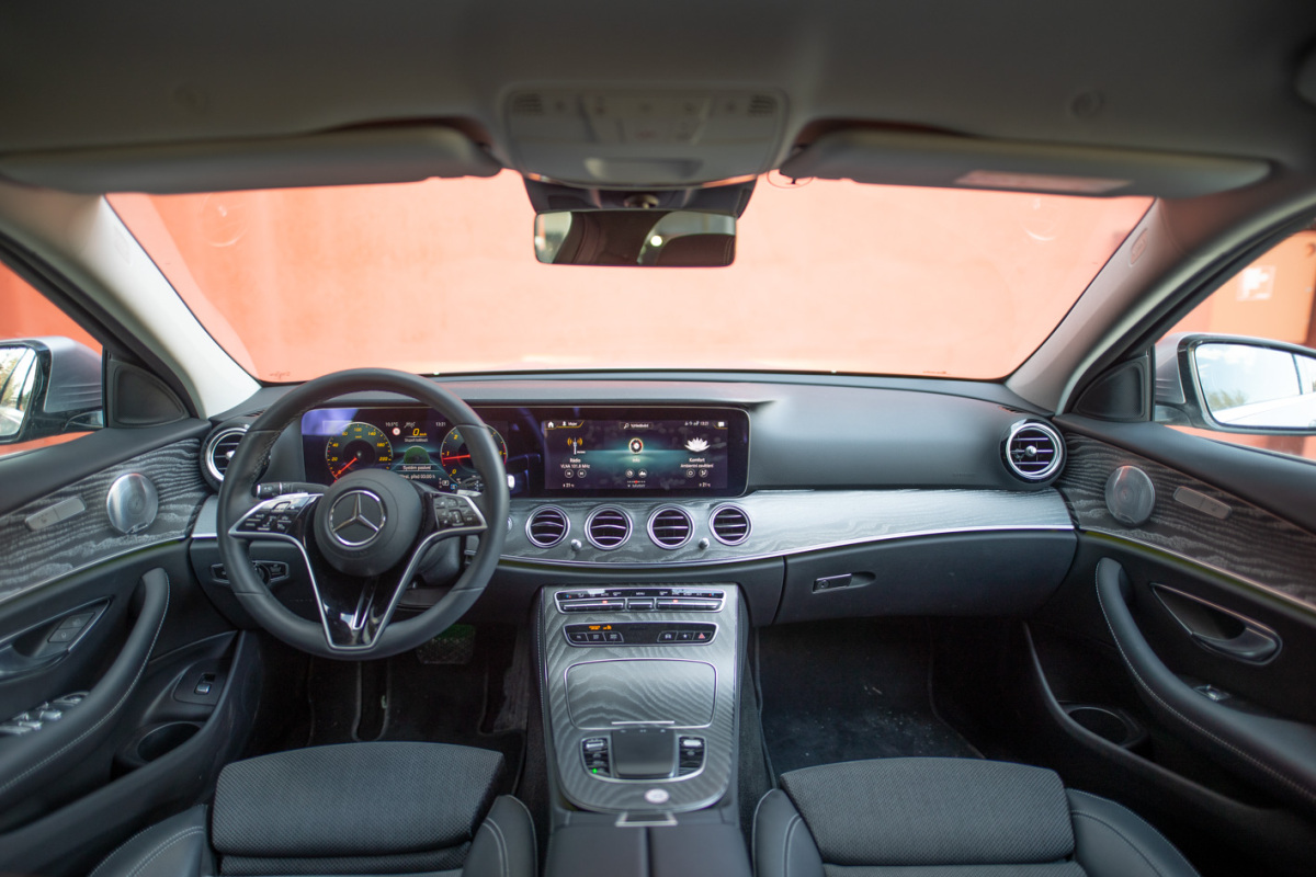 Mercedes E 220 d 4MATIC (2021)