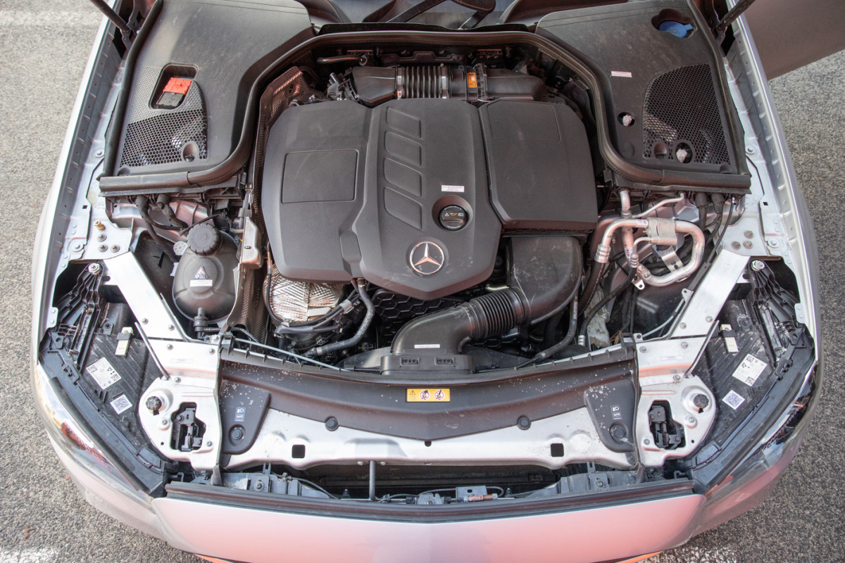 Mercedes E 220 d 4MATIC (2021)