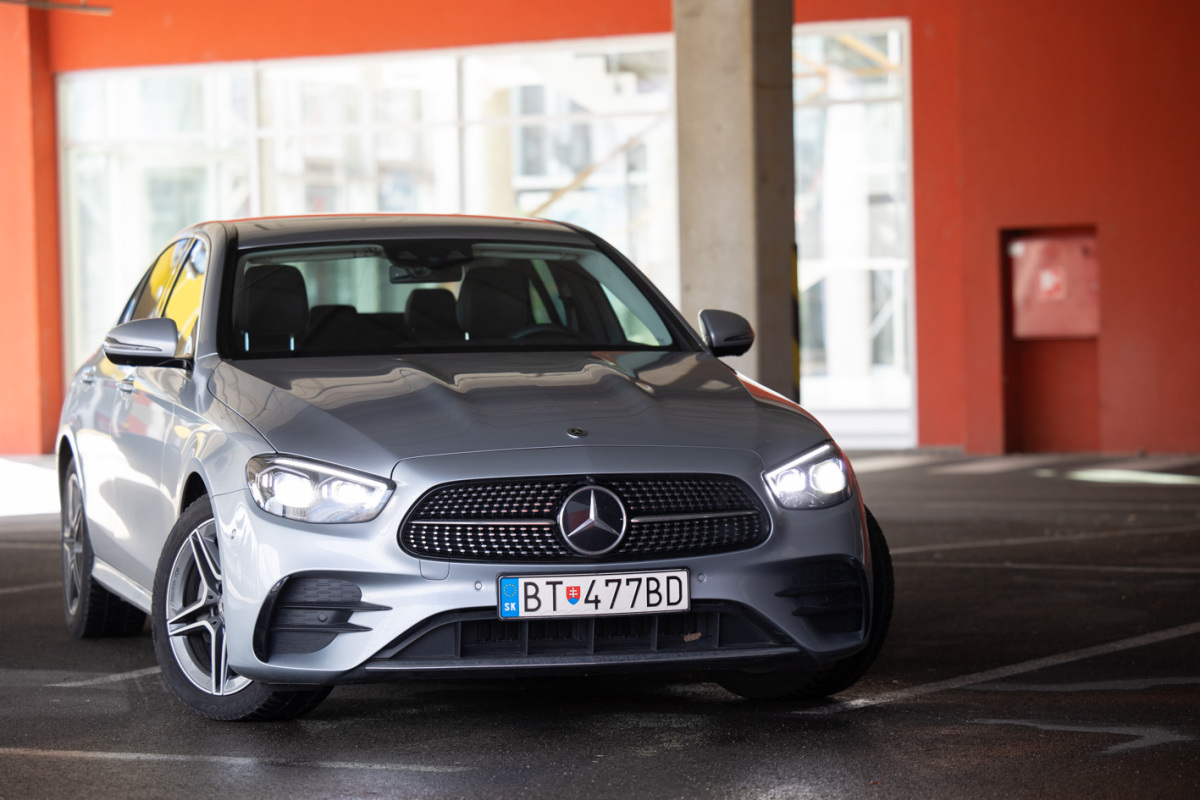 Mercedes E 220 d 4MATIC (2021)