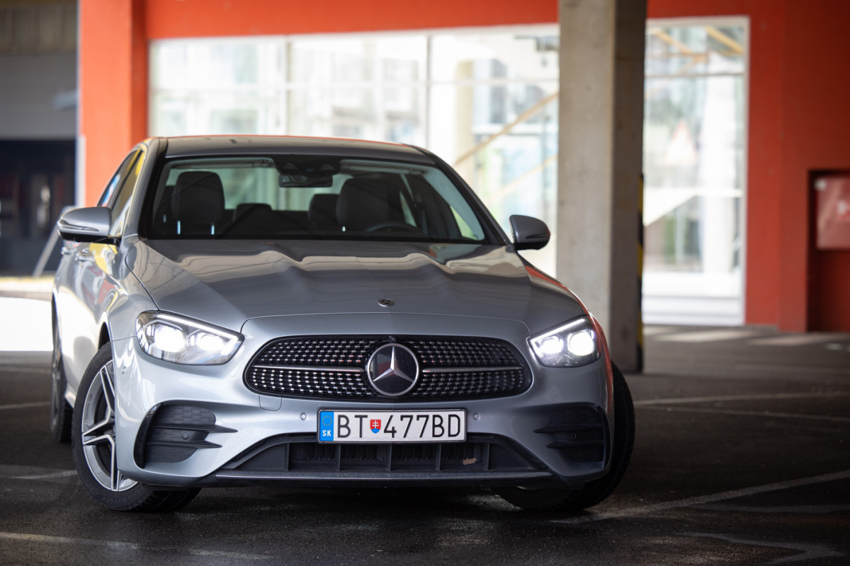Mercedes E 220 d 4MATIC (2021)
