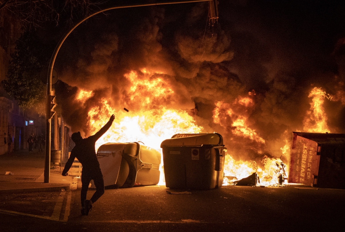 Barcelona, Pablo Hasél, protest, násilie