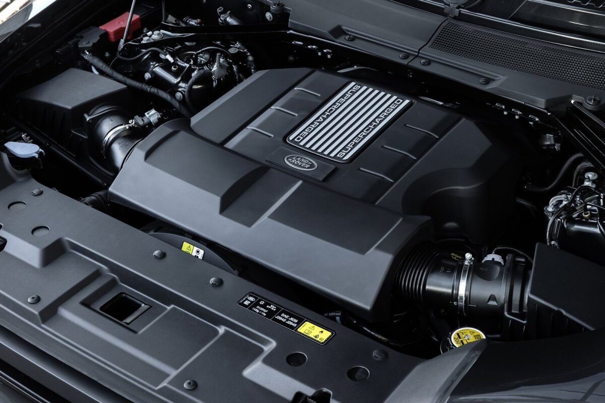 Land Rover Defender V8 - 2021