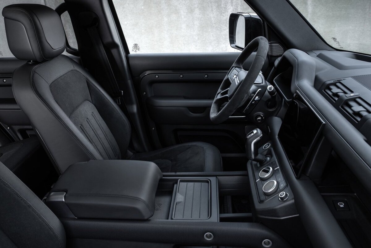 Land Rover Defender V8 - 2021