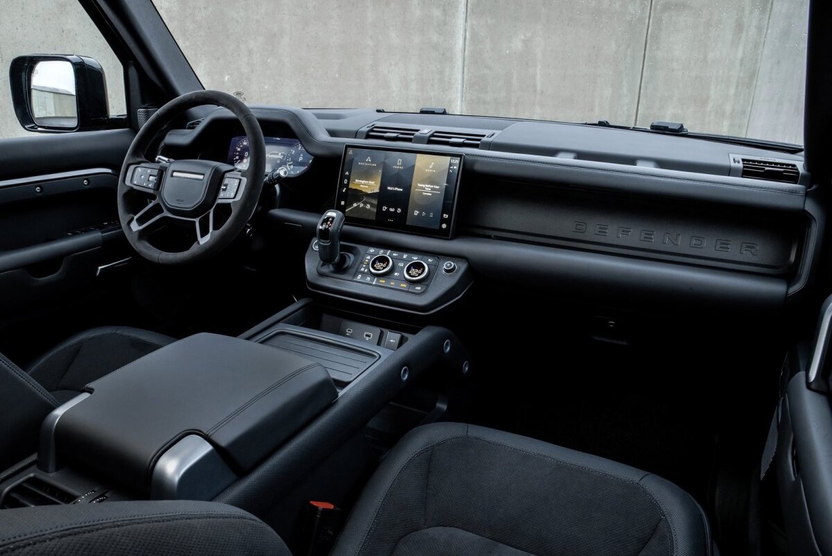 Land Rover Defender V8 - 2021