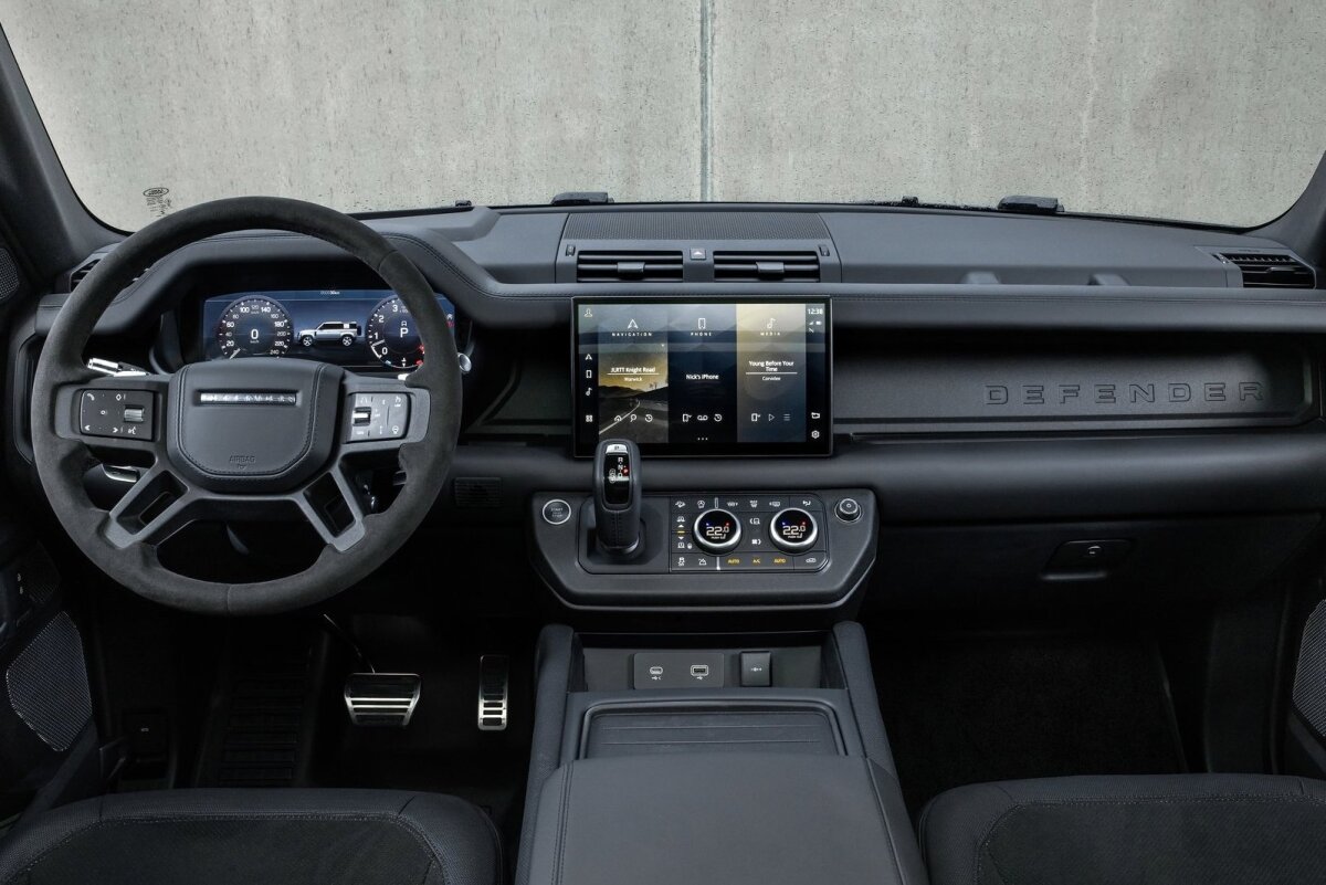 Land Rover Defender V8 - 2021