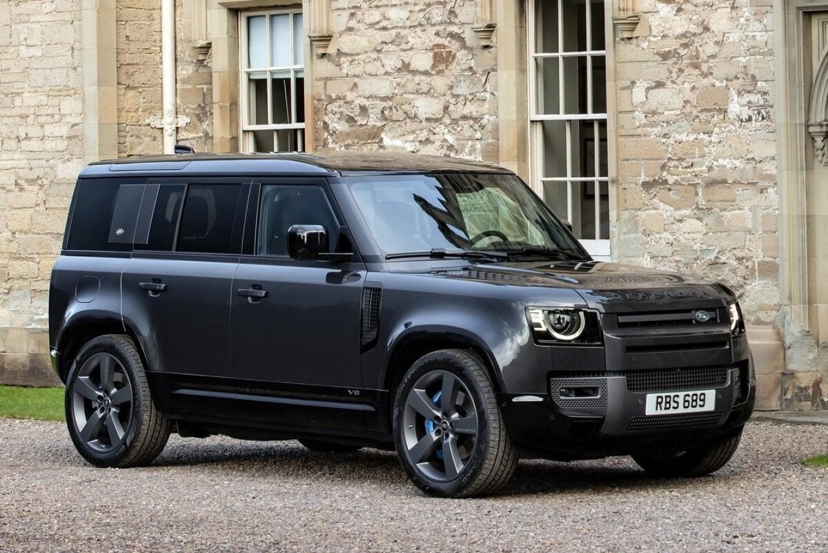 Land Rover Defender V8 - 2021