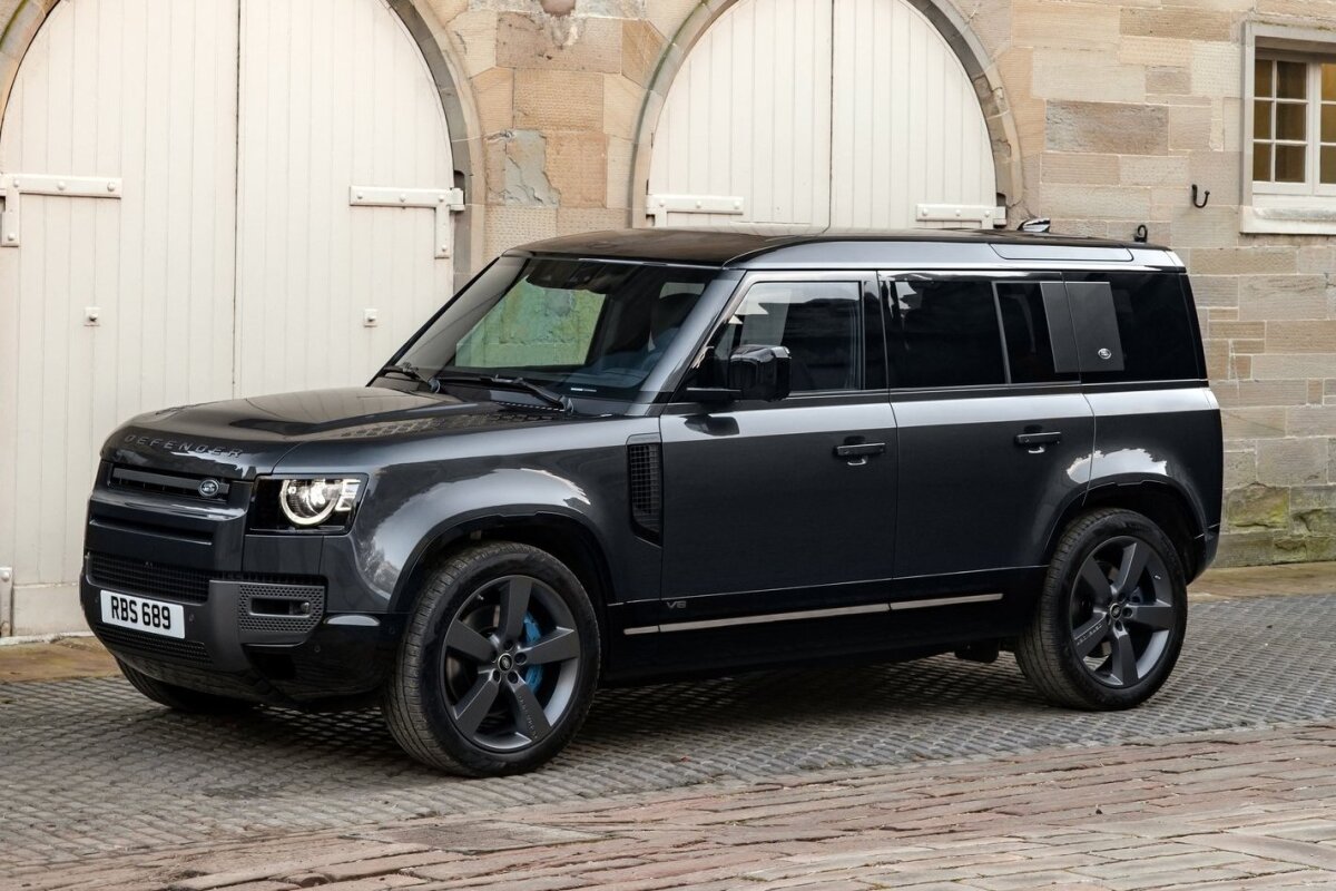 Land Rover Defender V8 - 2021