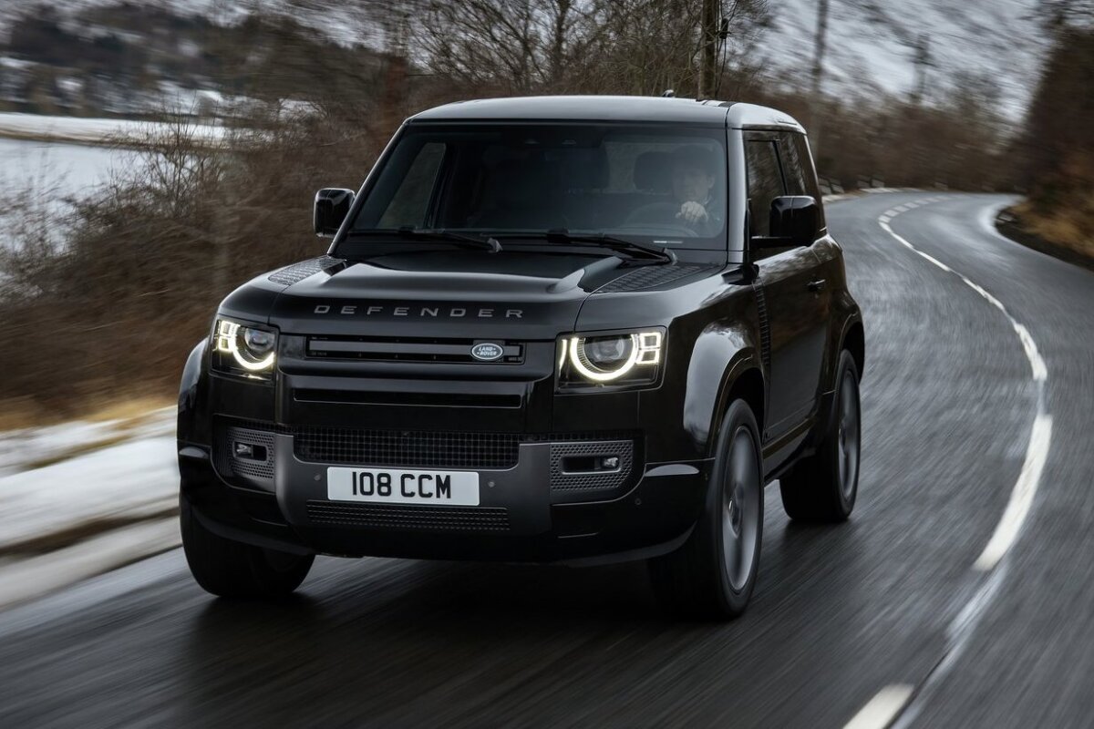 Land Rover Defender V8 - 2021